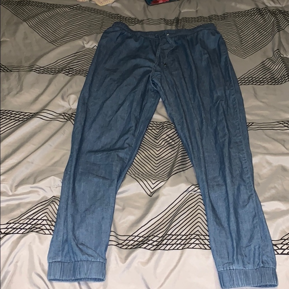 Women’s jogger style pants